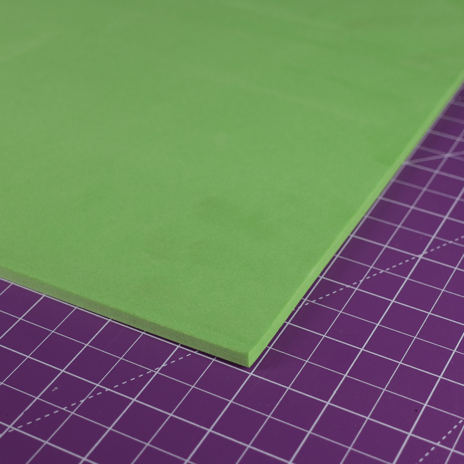 EVA foam 65 kg/m3, 2 mm green - 100x50 cm