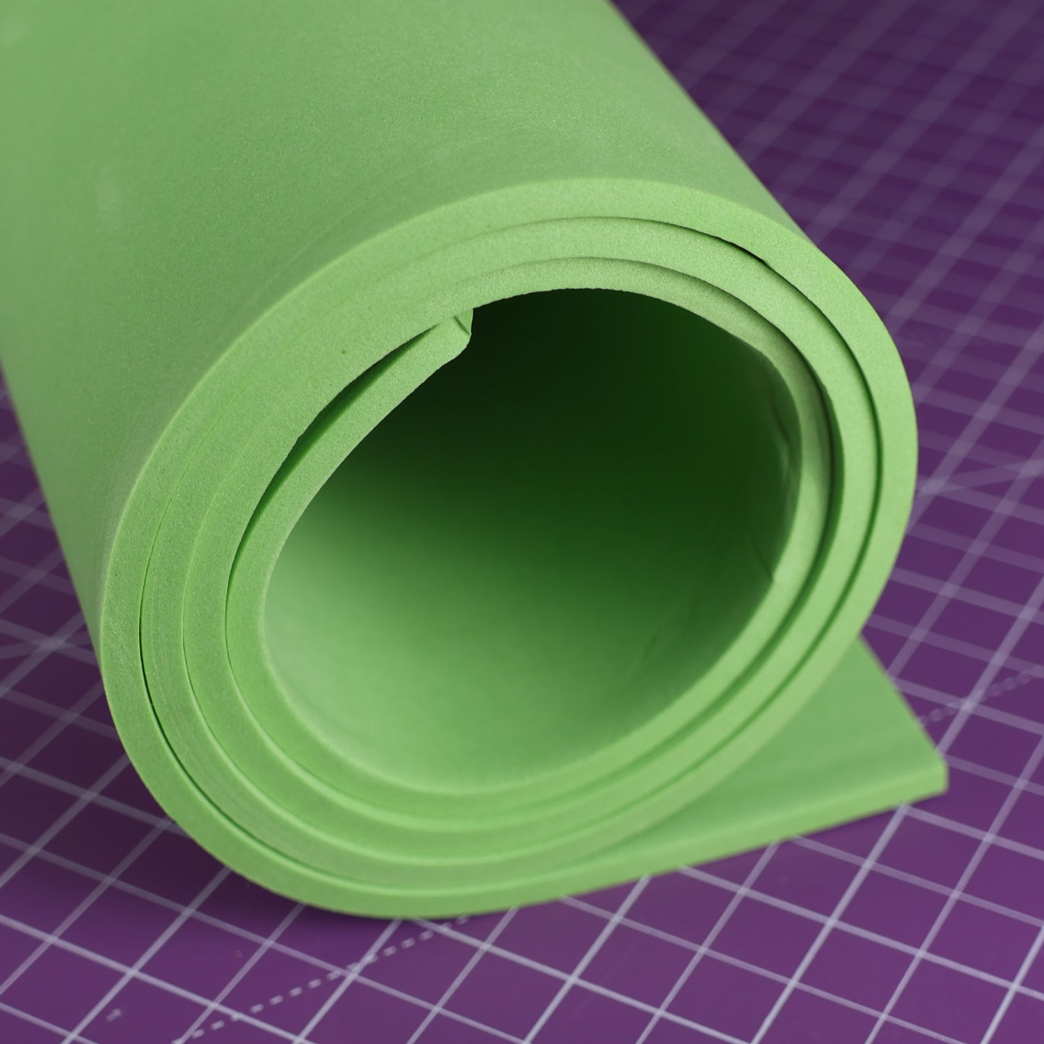 EVA foam 65 kg/m3, 2 mm green - 100x50 cm